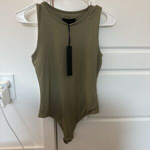 House of Harlow 1960 scoop neck tank top